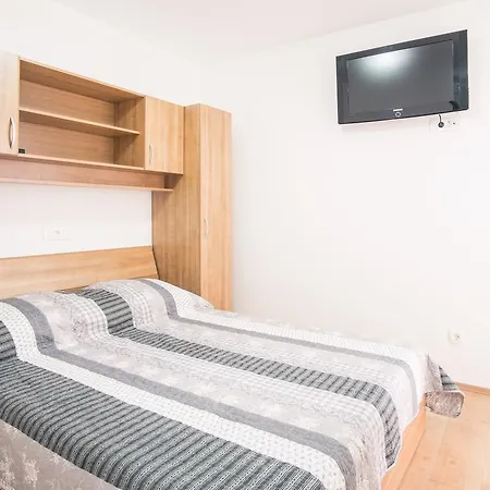 Apartments Vall Krk Town Exterior photo