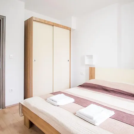 Apartments Vall Krk Town Exterior photo