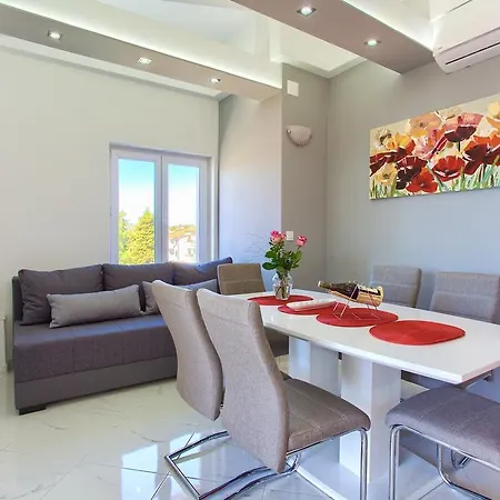 Apartments Vall Krk Town Exterior photo
