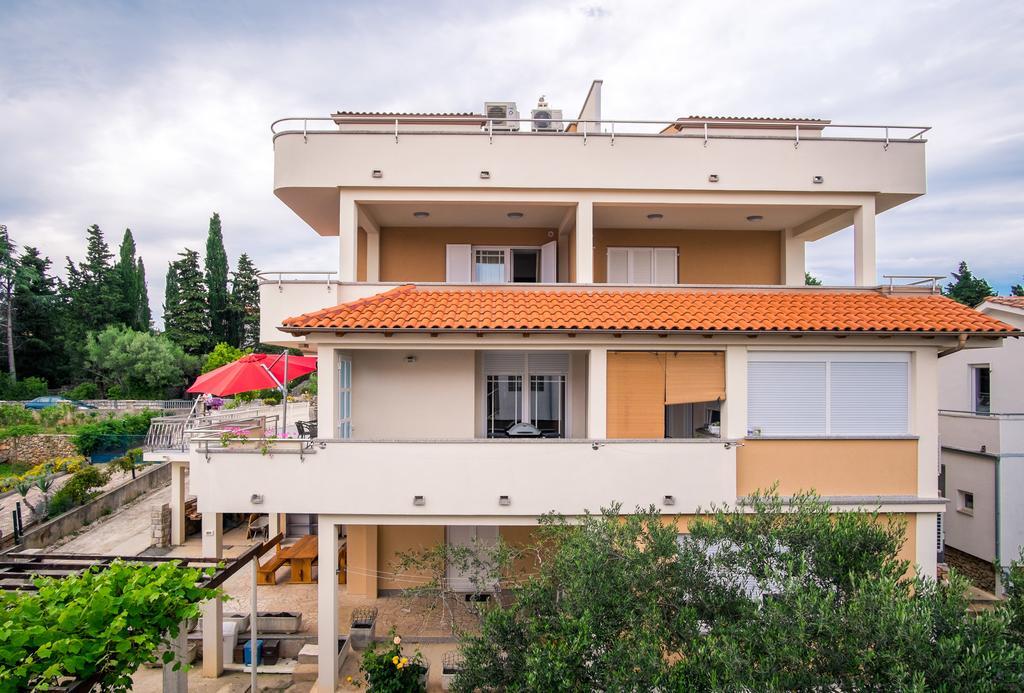 Vall Apartment